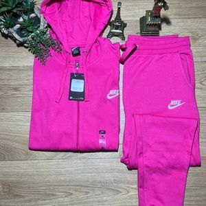 Nike Sweat suit